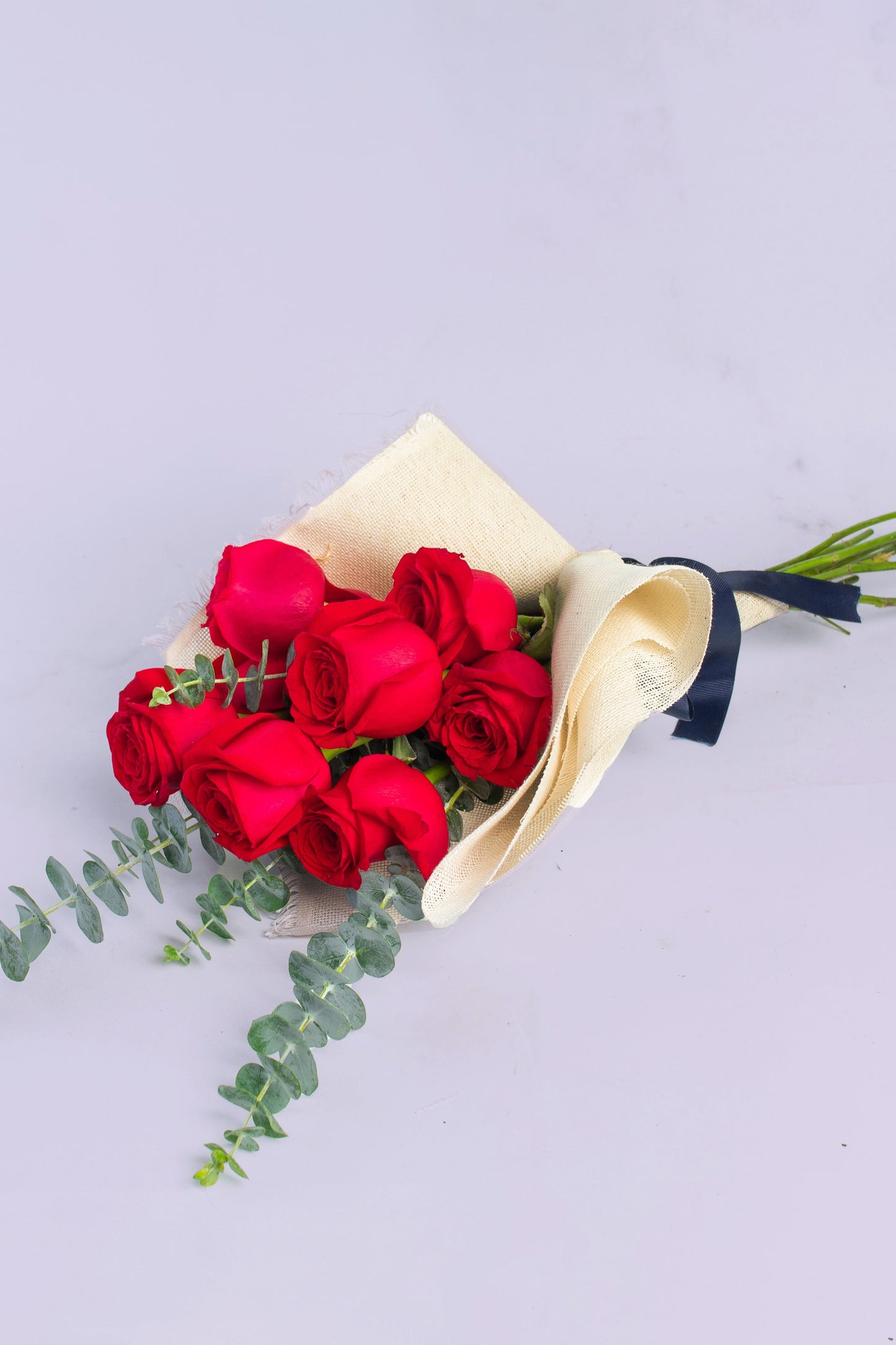 Ramo 9 Rosas Rojas - Envoltura Yute TUXTLA