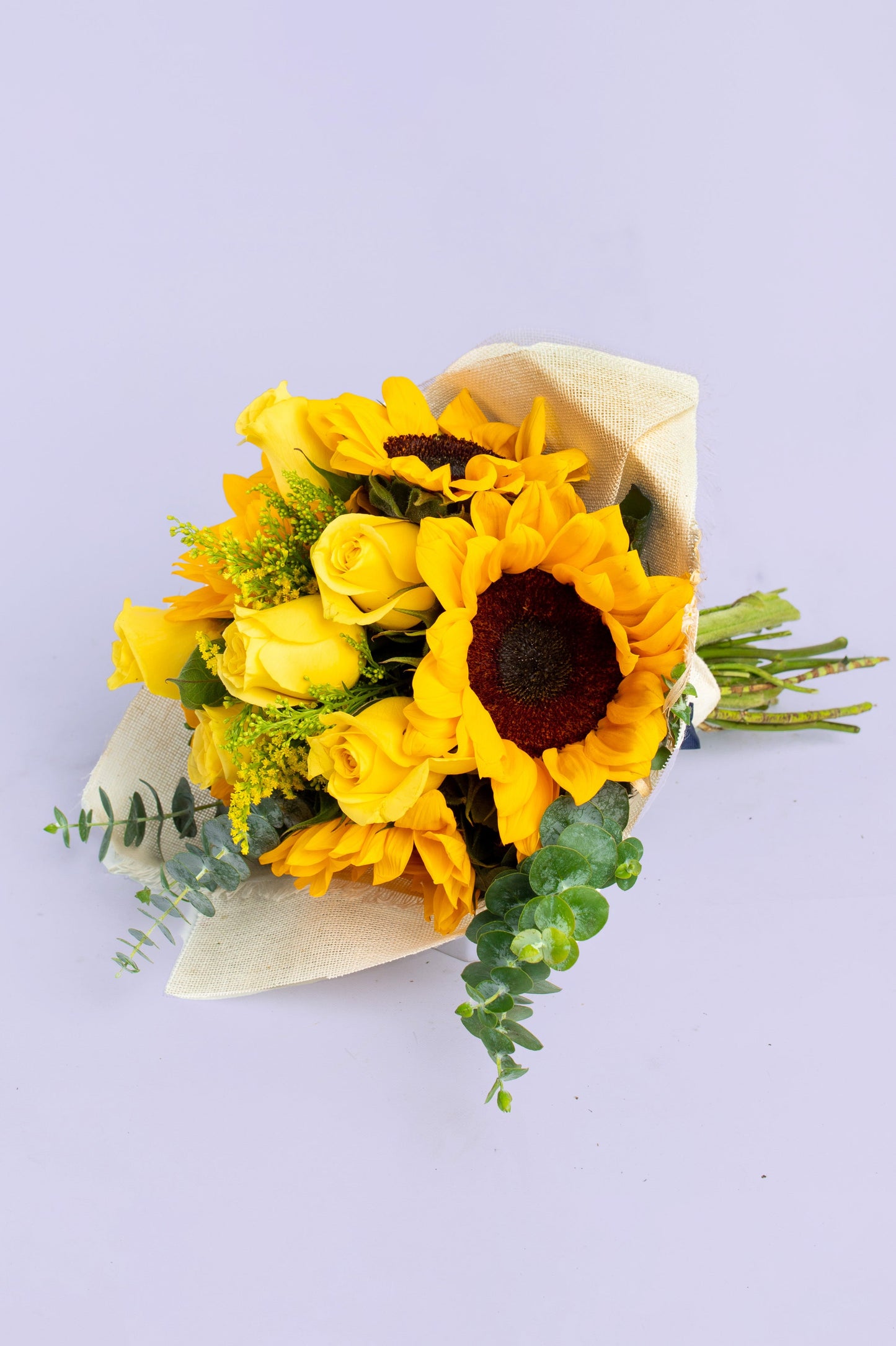 Ramo Girasol y Rosa Amarilla - Envoltura Yute XAL