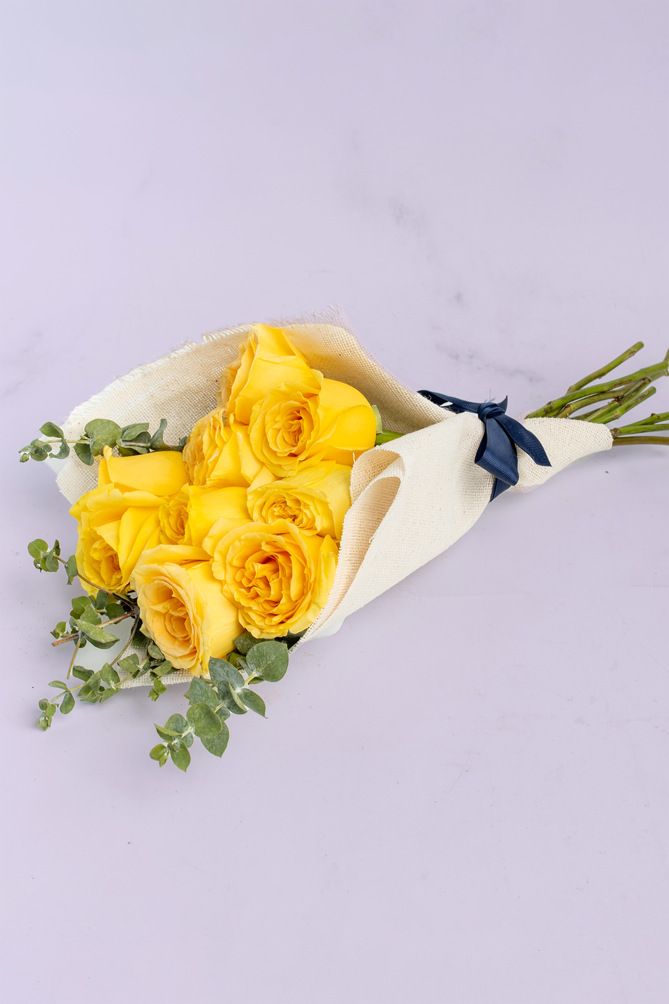 Bouquet of 9 Yellow Roses - Jute Wrap CDJ