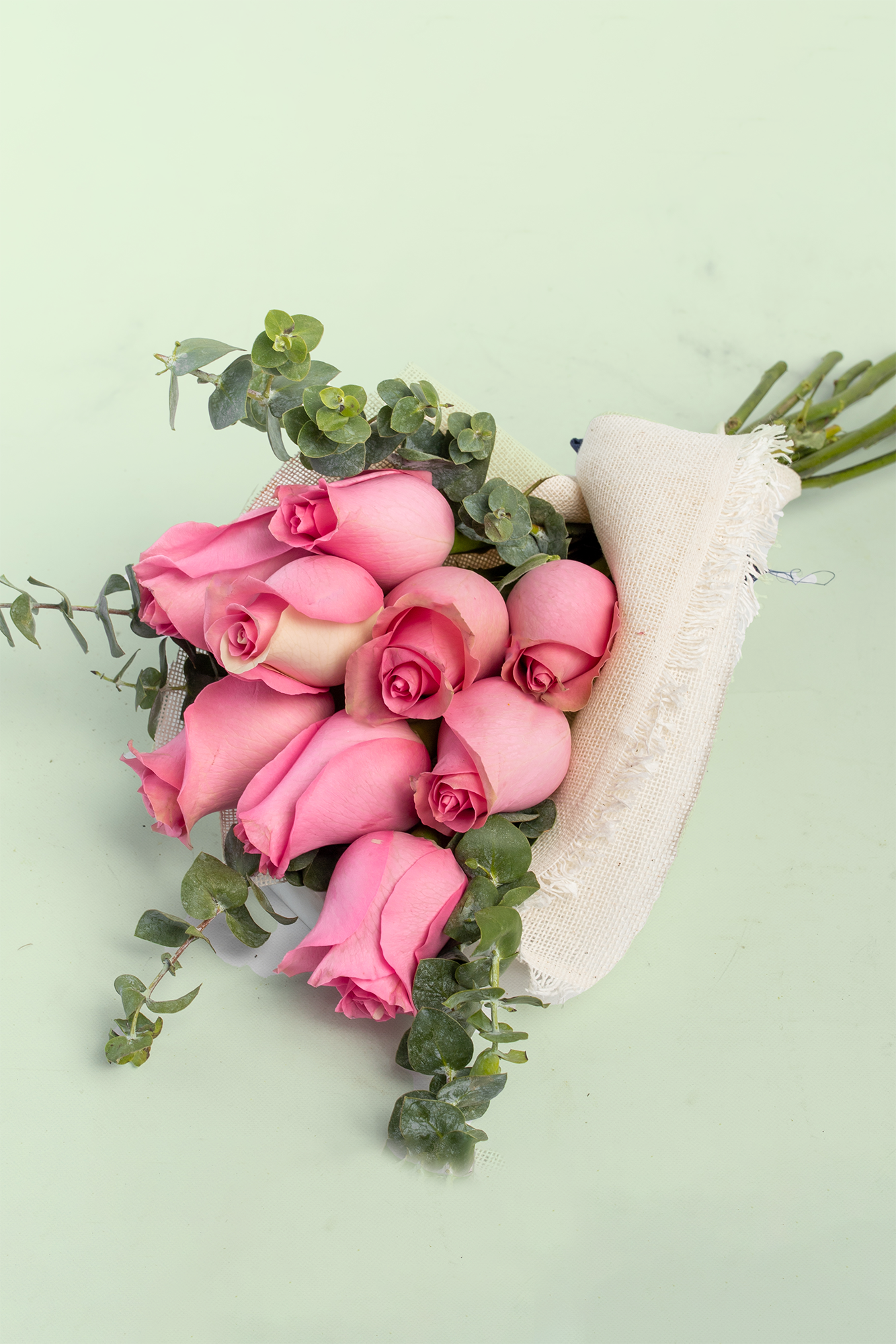 Bouquet of 9 Pink Roses - Jute Wrapping SAL