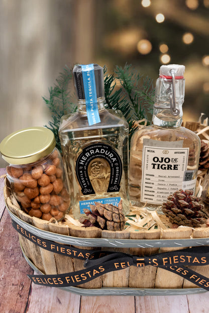 Esencia Festiva - Canasta Navideña
