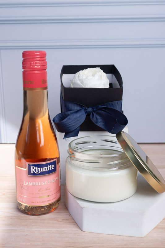 Kit - Dulce Aroma, Vino Rosado, Peonia y Vela