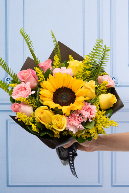 Amable - (Girasol, Rosa Amarilla y Clarita, Clavel Rosa) ATIZ
