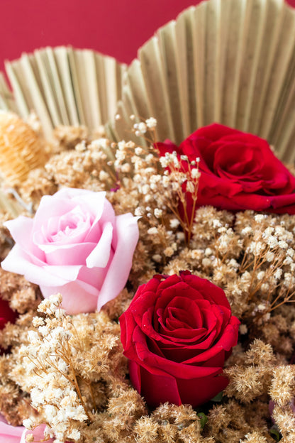 Roma SV - Rosa Roja, Clara y abanico en Cerámica