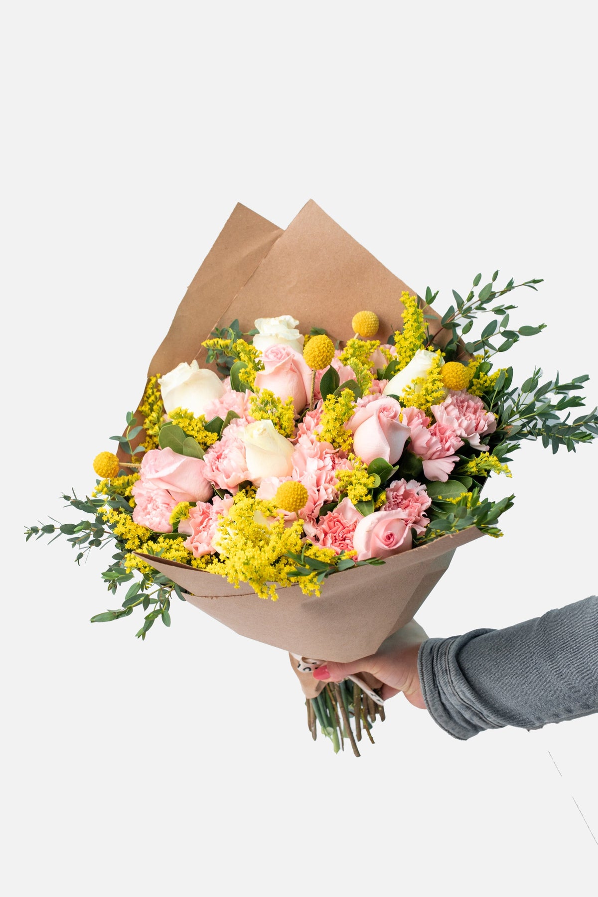 Ramo Creativo - Clavel Rosa y Rosa Blanca, Clarita y Craspedia VALLARTA