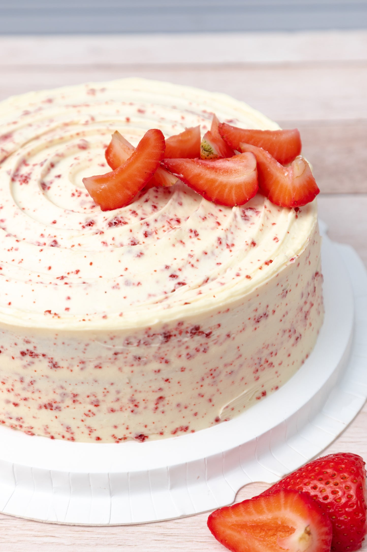 Pastel Red Velvet - Fresa y Chocolate Blanco