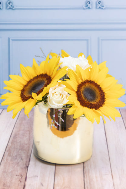 Centro de Mesa 4 - Girasol y Rosa Blanca