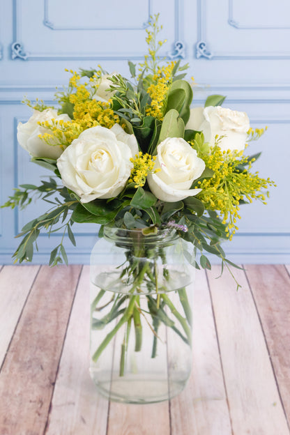 Centro de Mesa 11 // Rosa Blanca y Guni