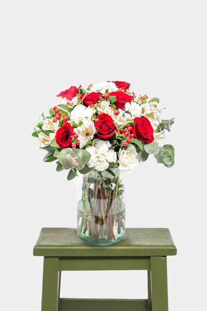 Atómico // Rosa Roja, Clavel Blanco y Astromelia