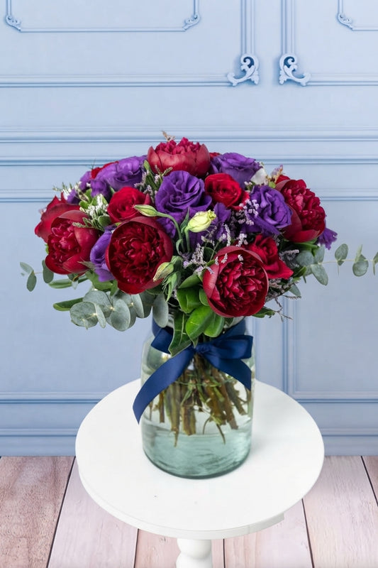 Amor Completo - Peonia Roja, Rosa Roja y Lisianthus