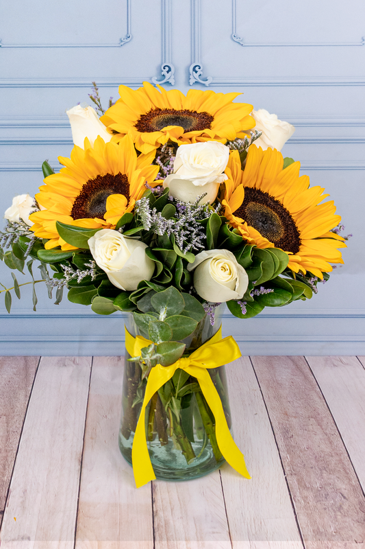 Sol Radiante / 3 Girasoles y Rosa Blanca | Azap 21SF (B)