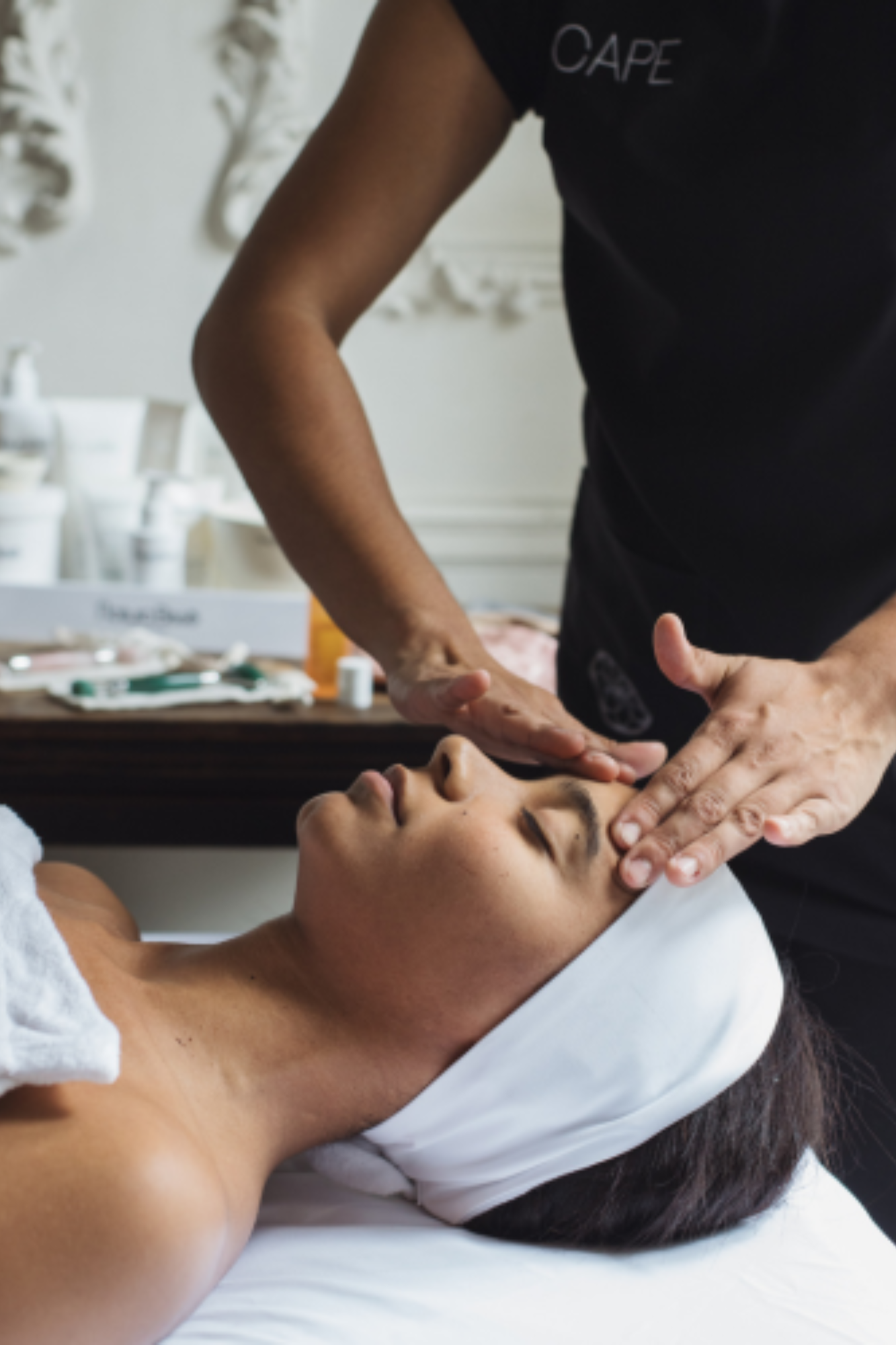 Facial Massage Experience - Scape